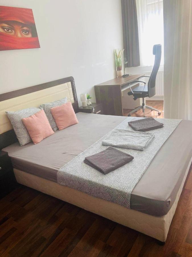 Corvin Boutique Apartment Parking In The Plaza Budapest Bagian luar foto